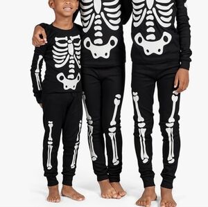 New - Children's Place Big Kids' Halloween Pajama set (size 12)